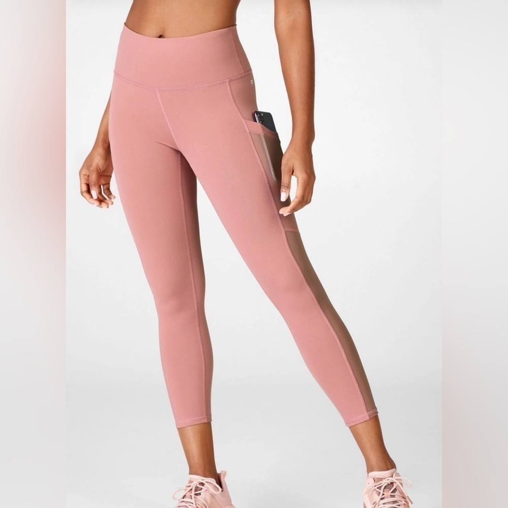 NWT, Fabletics On the Go High Waisted Capri, Large, Orchid